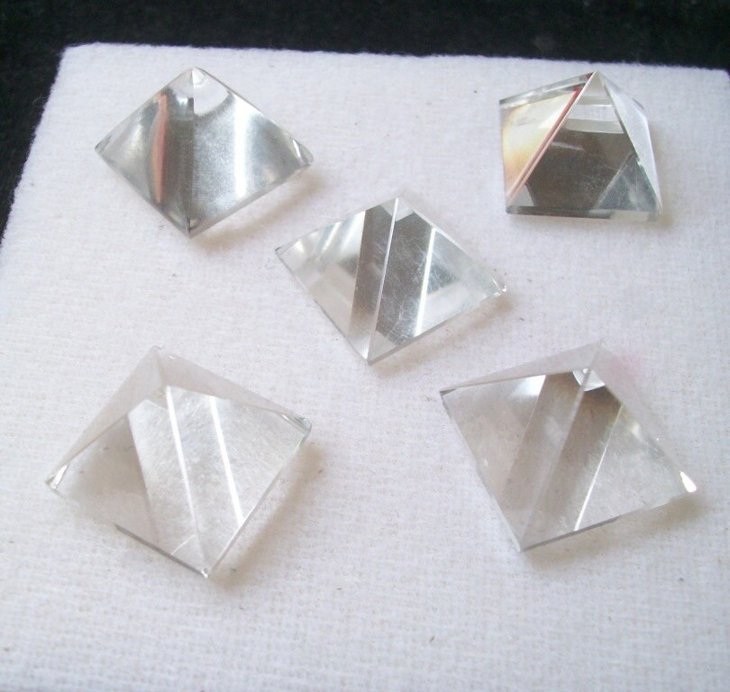 Clear Quartz Square Pyramid Cabochon: 17mm Loose Gemstone Clear Quartz Square Pyramid Cabochon: 17mm Loose Gemstone
