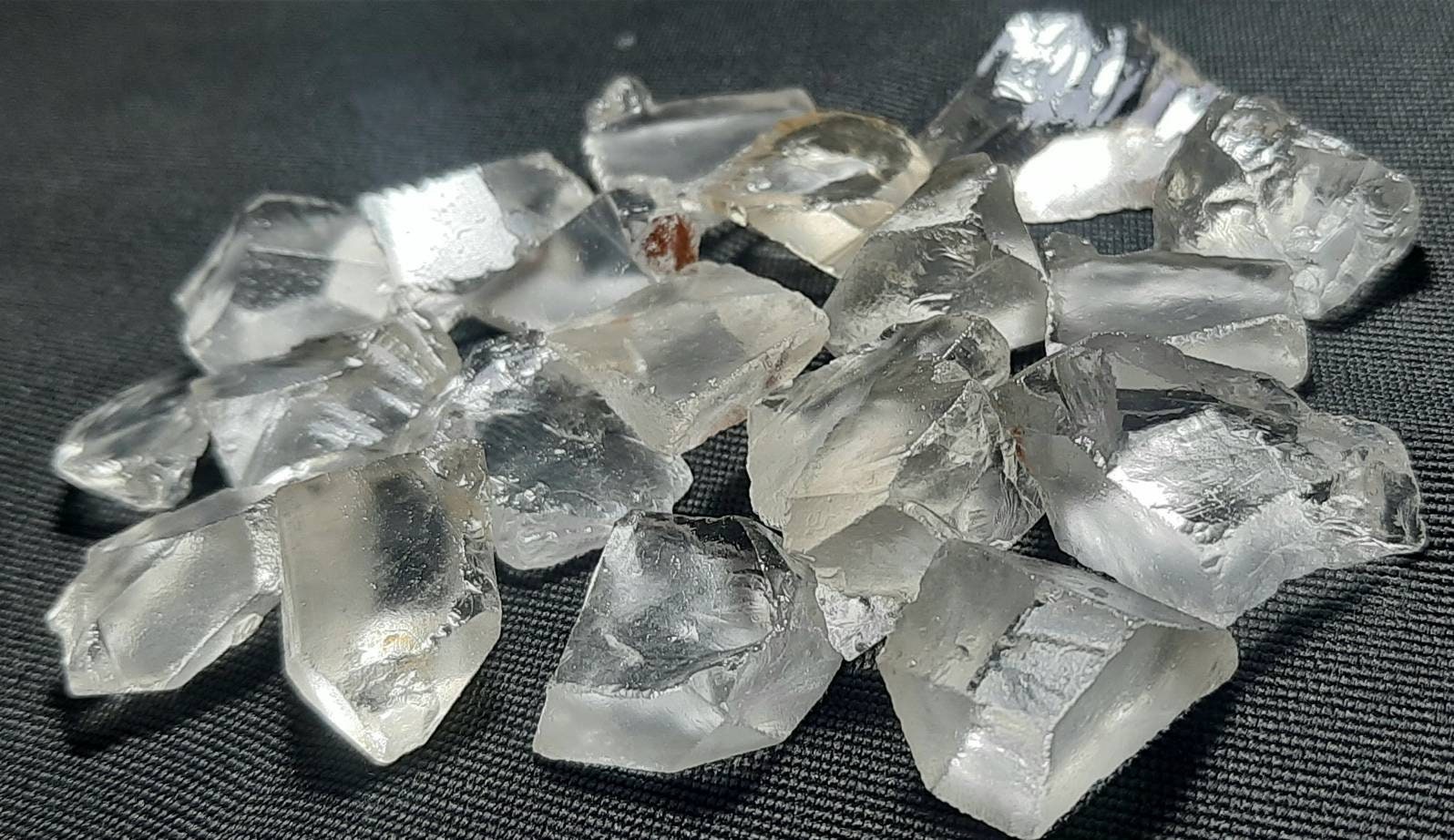Crystal Quartz Rough Gemstone:crystal Slice,slab,raw For Jewelry,chakra Balancing,healing,cabochon,faceted,art,bead,carving,reiki,birthstone