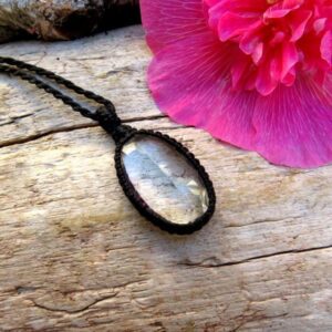 Faceted Quartz Necklace, macrame necklace, macrame jewelry, Crystal jewellery, Quartz necklace, Facet Cut Quartz Jewelry, Healing Stone