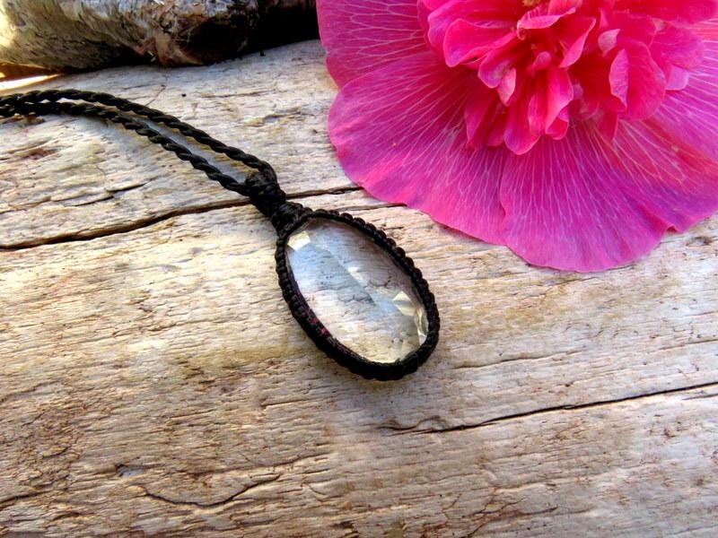 Faceted Quartz Necklace, Macrame Necklace, Macrame Jewelry, Crystal Jewellery, Quartz Necklace, Facet Cut Quartz Jewelry, Healing Stone