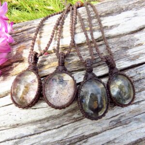 Garden Quartz Healing Crystal necklace, womens healing crystal jewelry, good energy crystal, minimalist necklace, dainty gemstone, lodolite