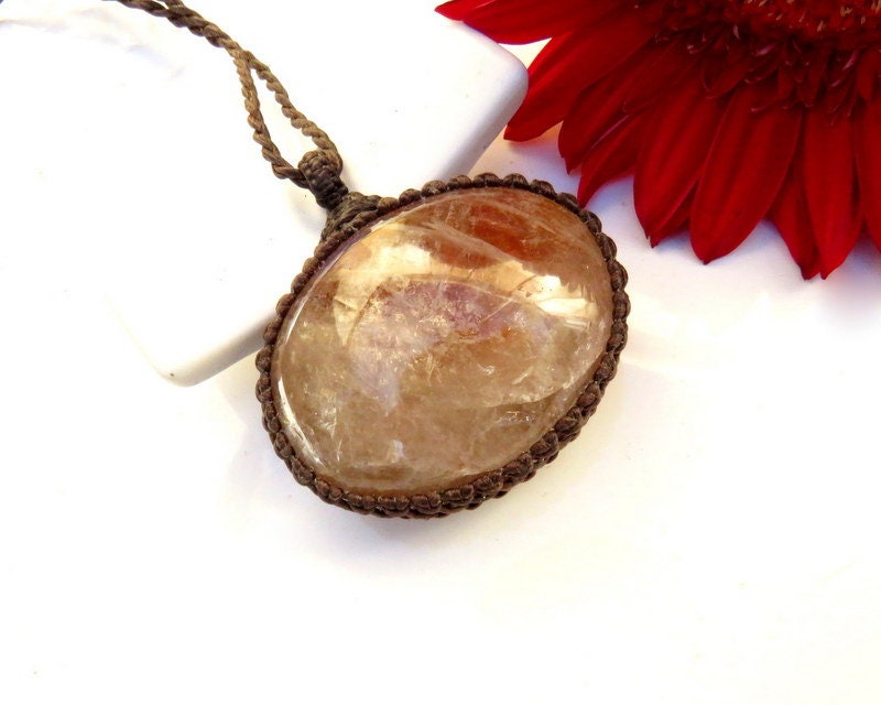 Hematoid Quartz Crystal Necklace, Reiki Healing Jewelry, Quartz Necklace, Etsy Crystal Jewelry, Gemstone Necklace, Macrame Necklace