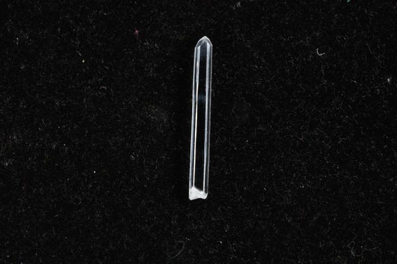 Colombian Lemurian Quartz Crystal Point | Raw Healing Stone