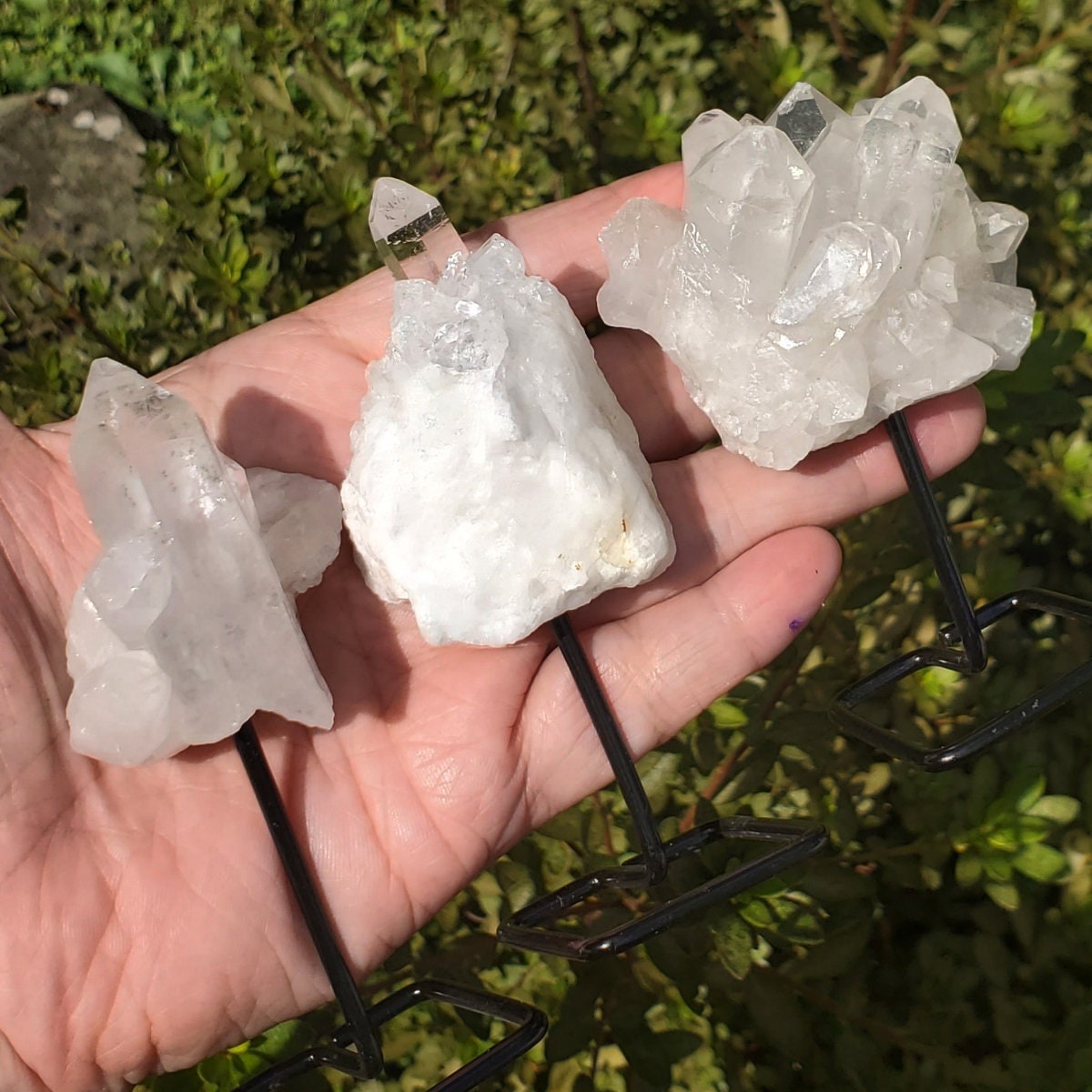 Quartz Clusters Mini Pins - Quartz Clusters - Rough Quartz Clusters - Quartz Clusters On Stand - Quartz Stone - All Purpose Stone