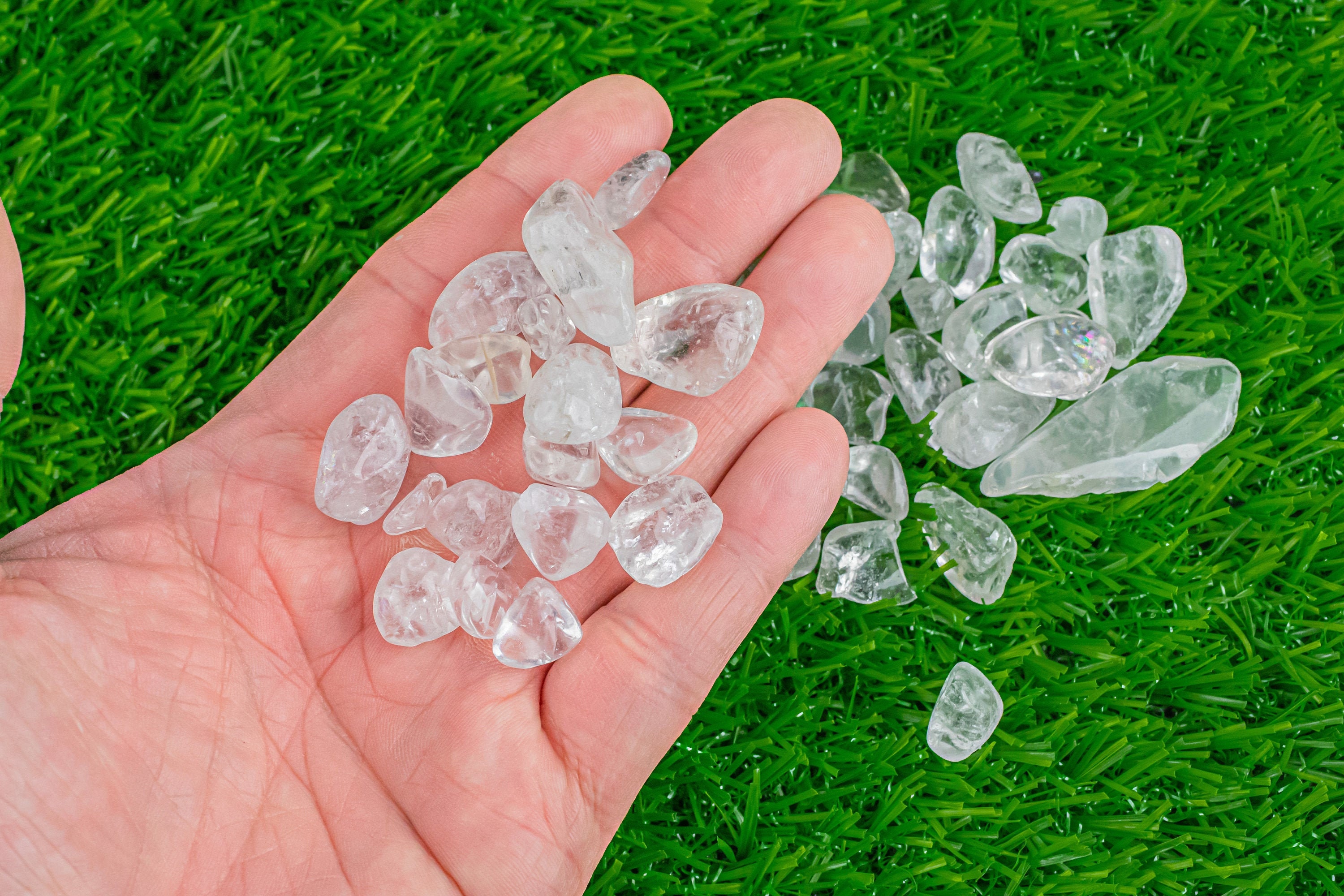 1 Pc Clear Quartz Small Tumbled Stone- 1 / 2 Inch-3 / 4 Inch