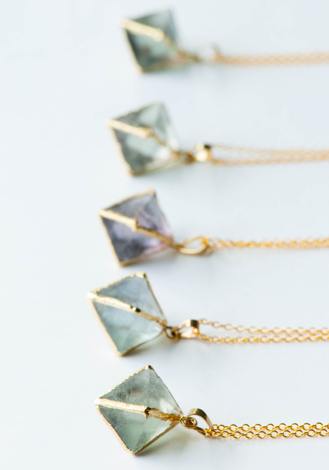 Rough Fluorite Necklace,raw Fluorite Necklace,rainbow Fluorite,fluorite Point Necklace,raw Crystal Jewelry,healing Crystal Necklace,fluorite