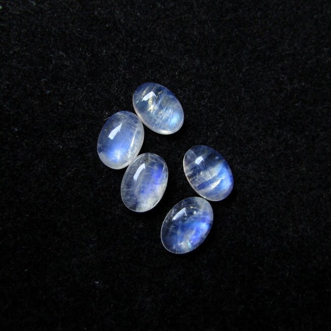 Rainbow Moonstone Cabochon: Oval Gemstone (10x14mm) Rainbow Moonstone Cabochon: Oval Gemstone (10x14mm)