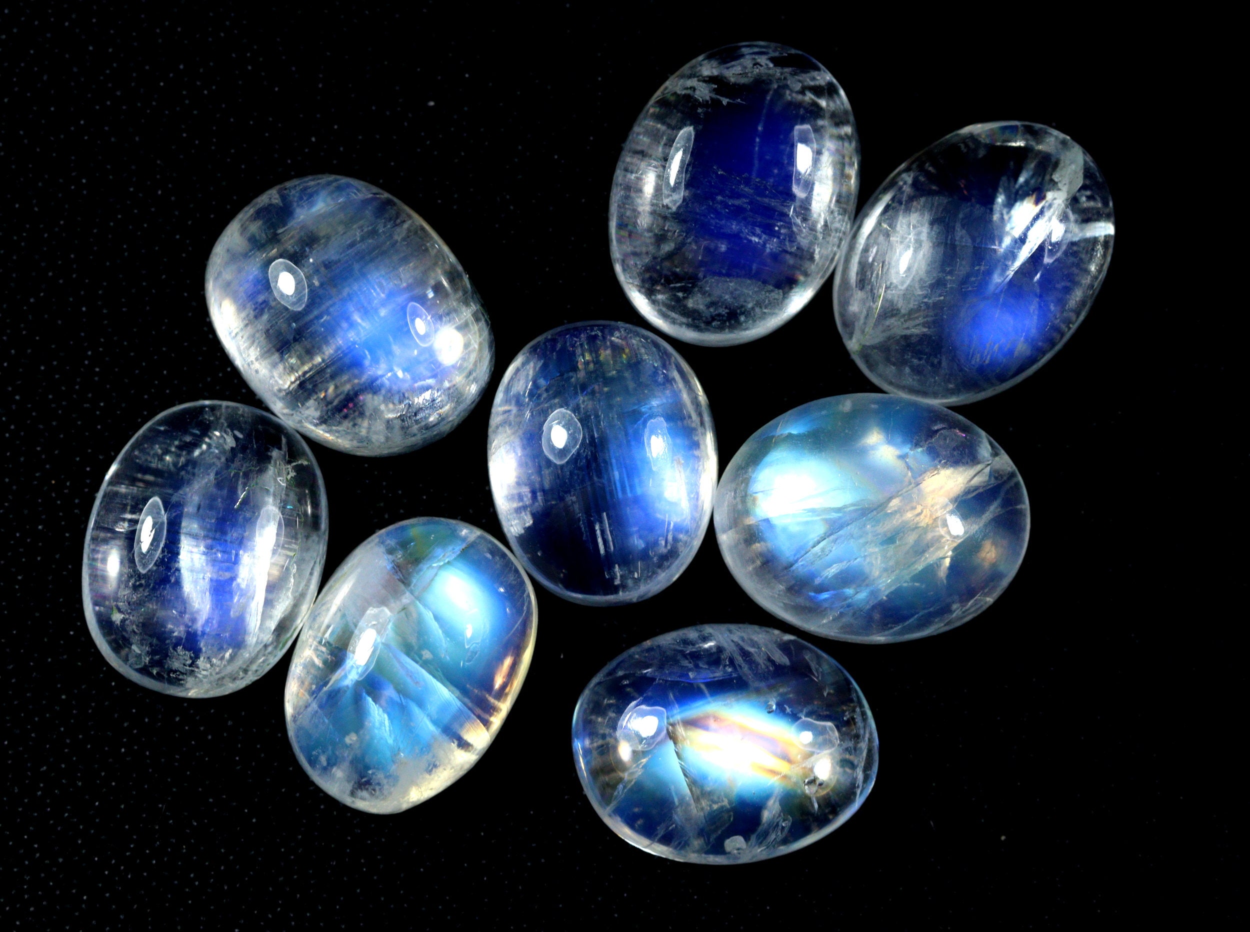 Oval Rainbow Moonstone Cabochon: Loose Gemstone (9x7x3 Mm) Oval Rainbow Moonstone Cabochon: Loose Gemstone (9x7x3 Mm)