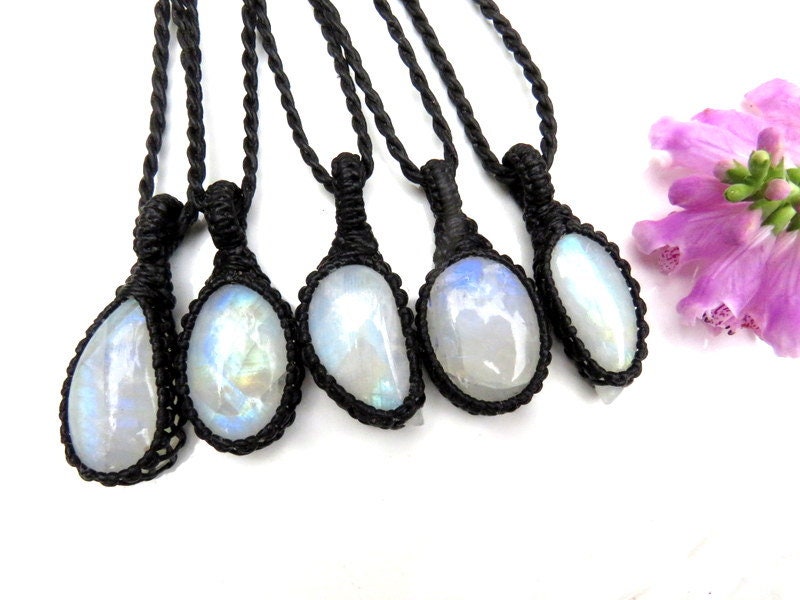 Rainbow Moonstone Necklace / Moonstone Necklace / Moonstone Jewelry / Rainbow Moonstone / Layered Necklace / Healing Stone/ Goddess Necklace