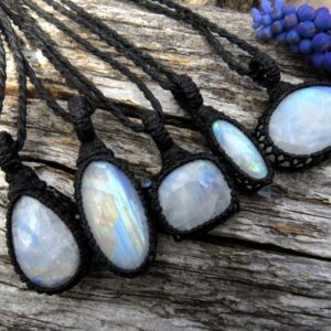Rainbow Moonstone necklace / Moonstone Necklace / Moonstone Jewelry / Rainbow Moonstone / layered necklace / Healing stone/ Goddess necklace