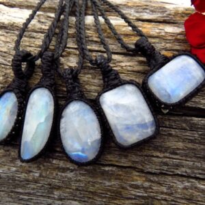 Rainbow Moonstone necklace / Moonstone Necklace / Moonstone Jewelry / Rainbow Moonstone / layered necklace / Healing stone/ Goddess necklace