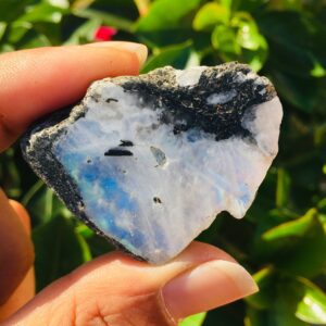 Raw Rainbow Moonstone Crystal: Natural Rough Gemstone (25-65mm)