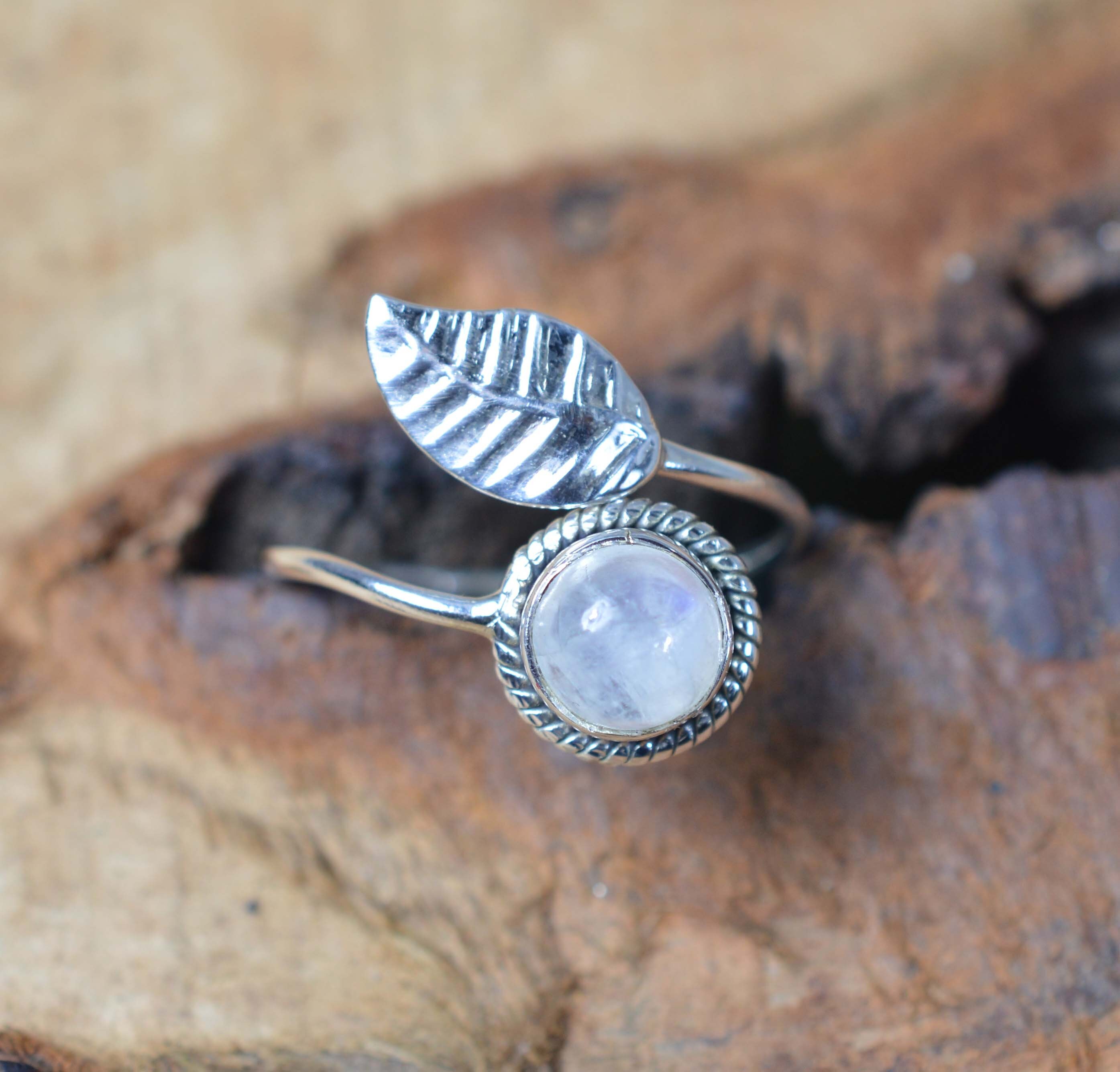 White Rainbow Moonstone 925 Sterling Silver Gemstone Adjustable Ring White Rainbow Moonstone 925 Sterling Silver Gemstone Adjustable Ring