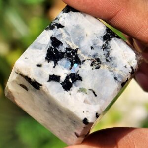 Rainbow Moonstone Cube: Natural Healing Crystal Carving, 35mm Rainbow Moonstone Cube: Natural Healing Crystal Carving, 35mm