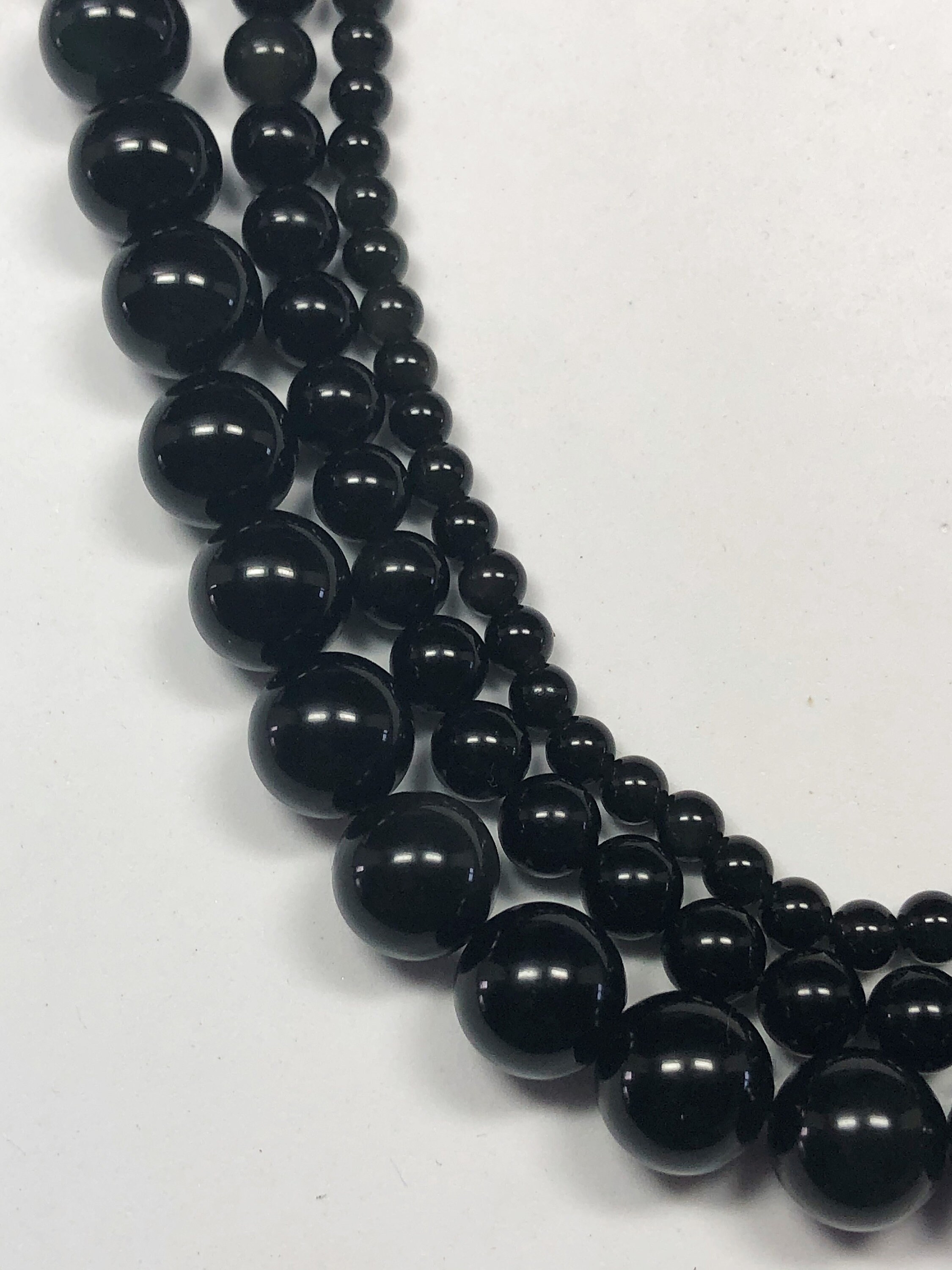Black Obsidian (rainbow Obsidian) Gemstone Beads. 15" Strand Of Obsidian Beads With Some Rainbow Flash. Available In 4-10mm Round Beads.