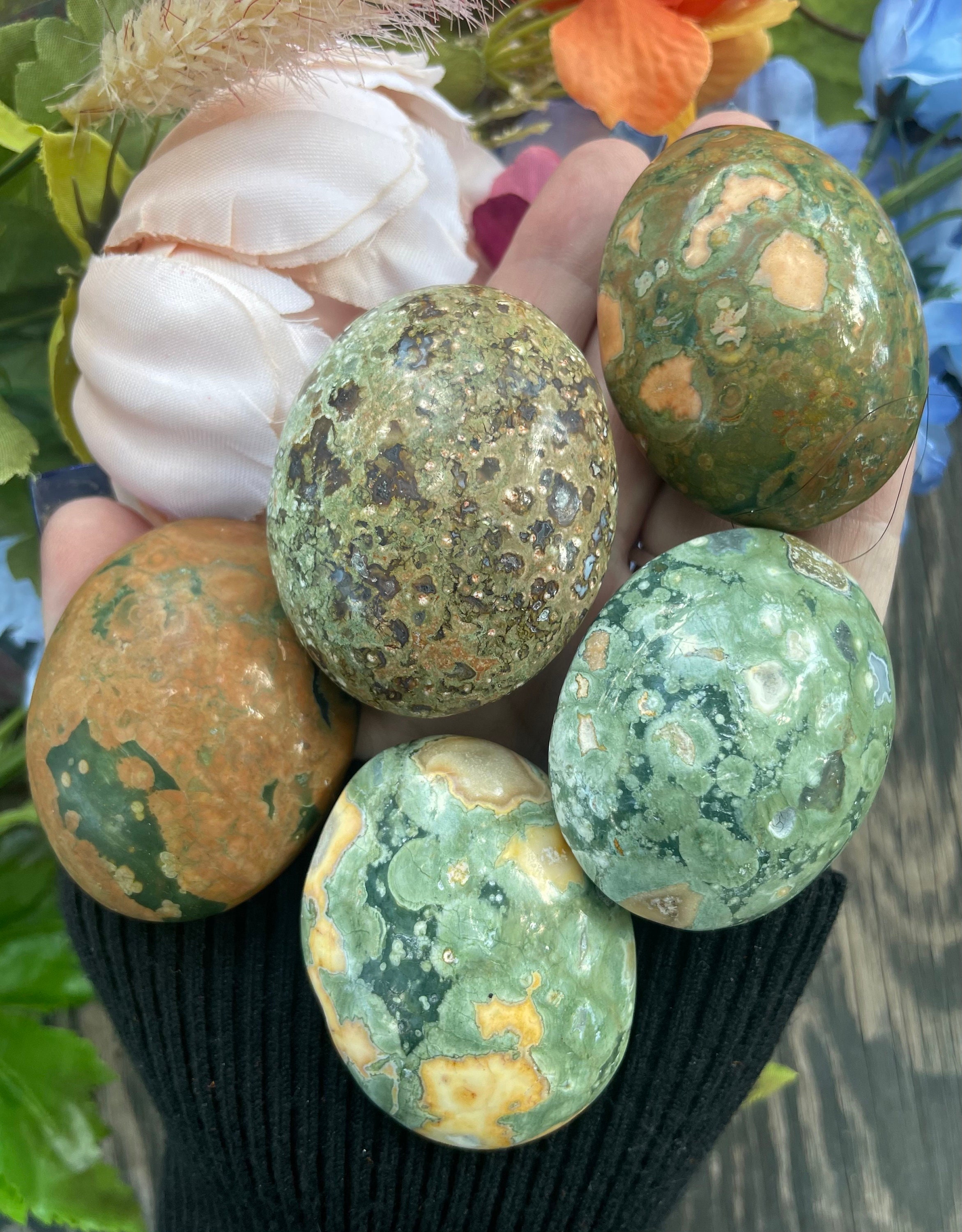 Rhyolite Palm Stone, Qty. 1