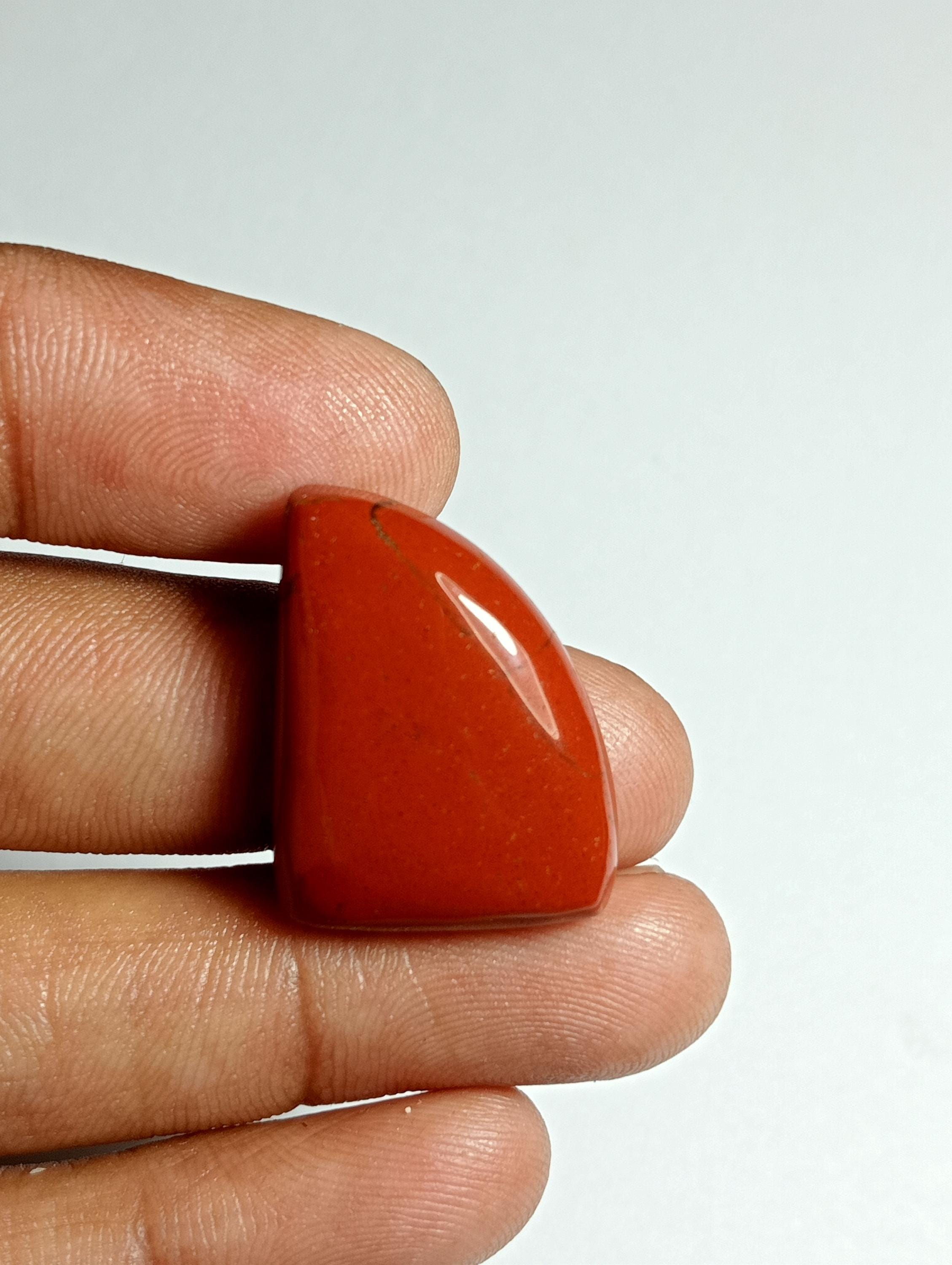 Red Jasper Cabochon: Loose Gemstone, 27cts (27x18 Mm) Red Jasper Cabochon: Loose Gemstone, 27cts (27x18 Mm)