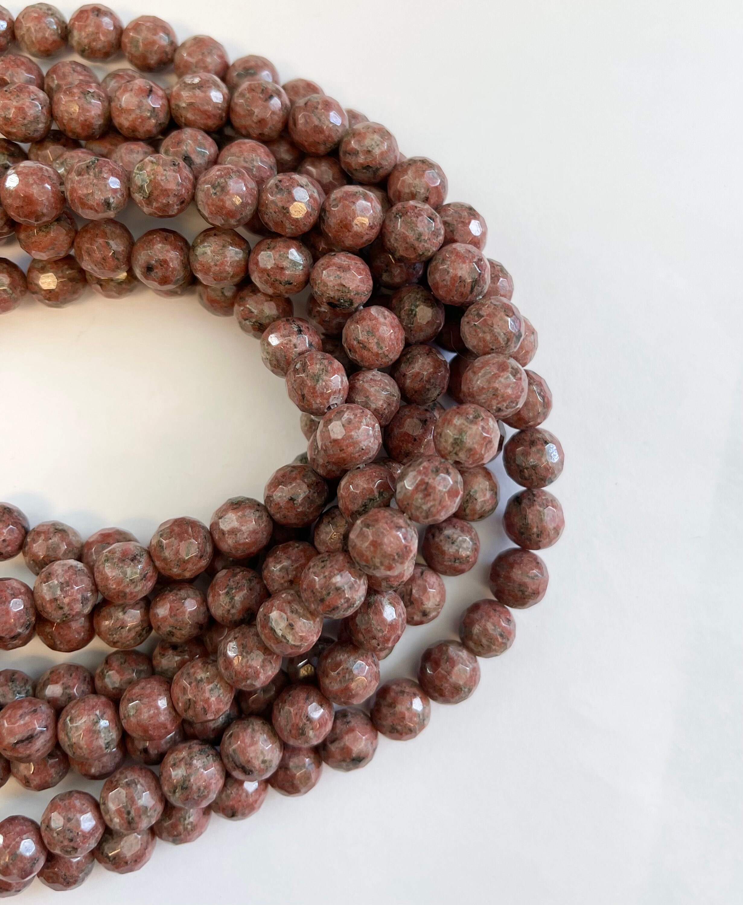 Red Jasper 8mm Faceted Round Gemstone Bead--15.5 Inch Strand Red Jasper 8mm Faceted Round Gemstone Bead--15.5 Inch Strand