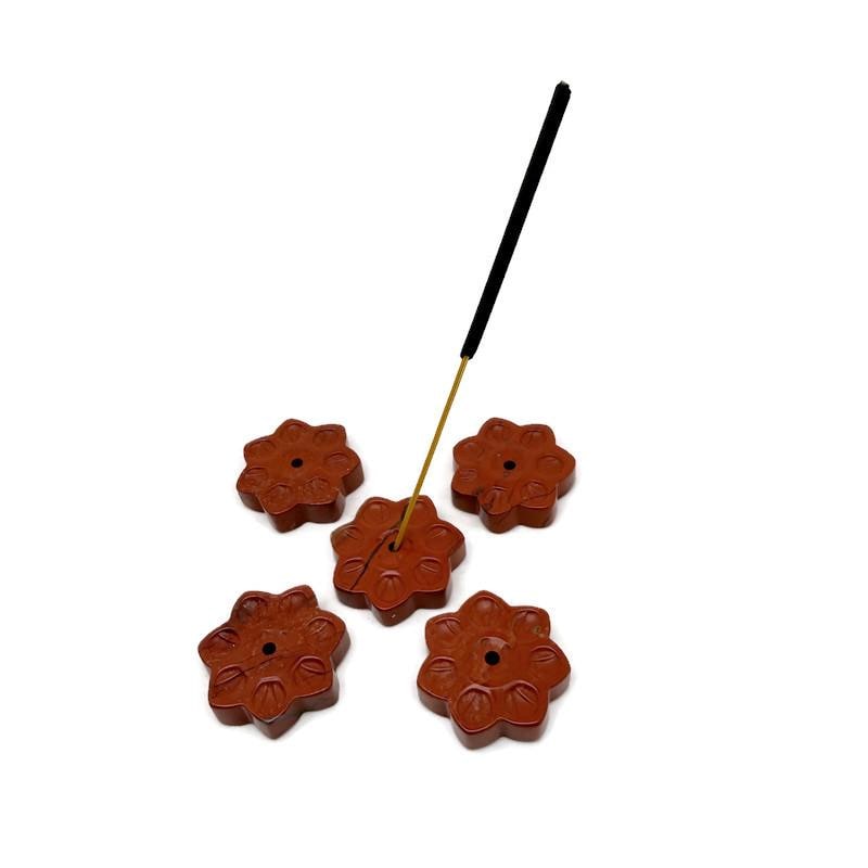 Red Jasper Natural Crystal Flower Incense Holder – Carved Gemstone Stick Burner For Meditation - Tz1005 Red Jasper Natural Crystal Flower Incense Holder – Carved Gemstone Stick Burner For Meditation - Tz1005