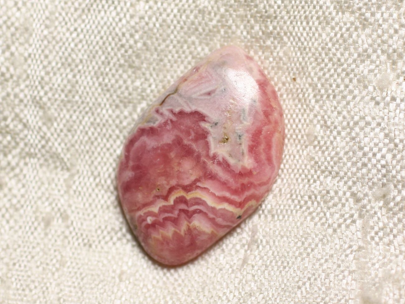 N31 - Cabochon Pierre - Rhodochrosite 24x16mm - 4558550094117 N31 - Cabochon Pierre - Rhodochrosite 24x16mm - 4558550094117