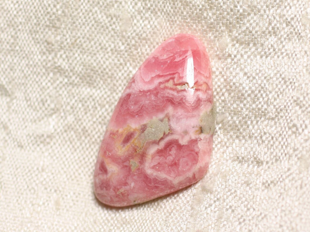 N32 - Cabochon Pierre - Rhodochrosite Triangle 30x19mm - 4558550094124