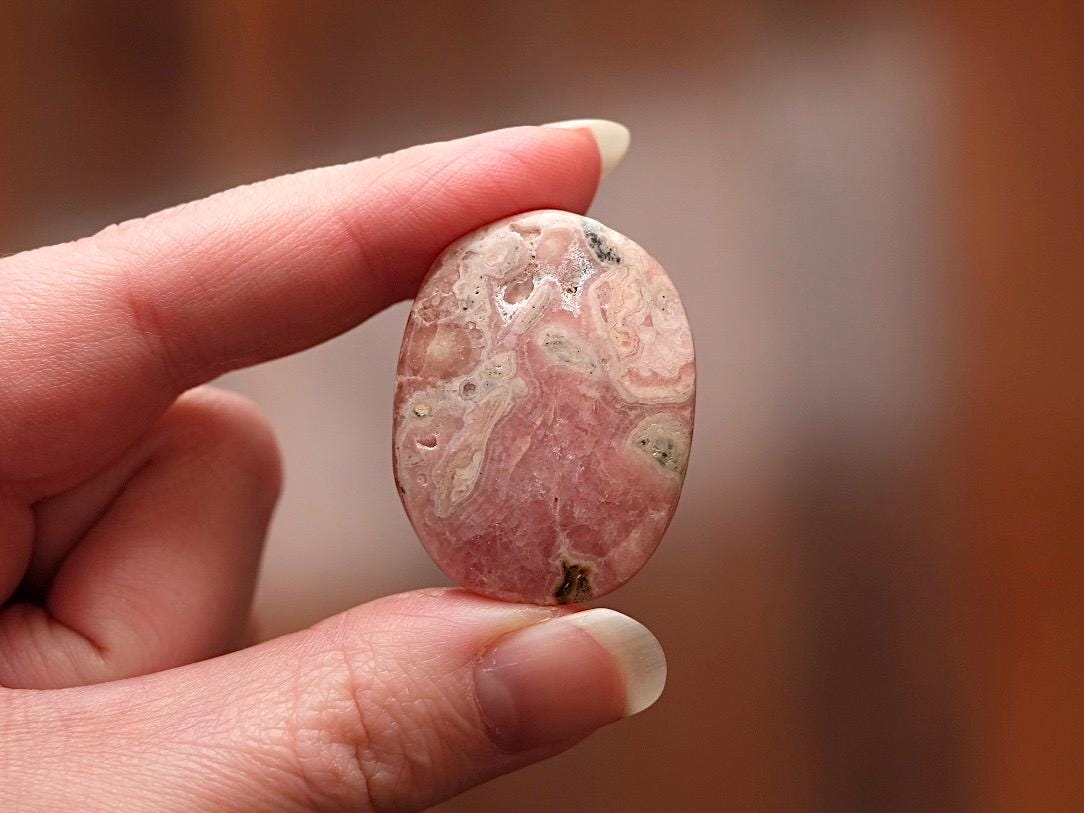 Rhodochrosite Palm , Rhodochrosite Crystal Palmstone Rhodochrosite Palm , Rhodochrosite Crystal Palmstone