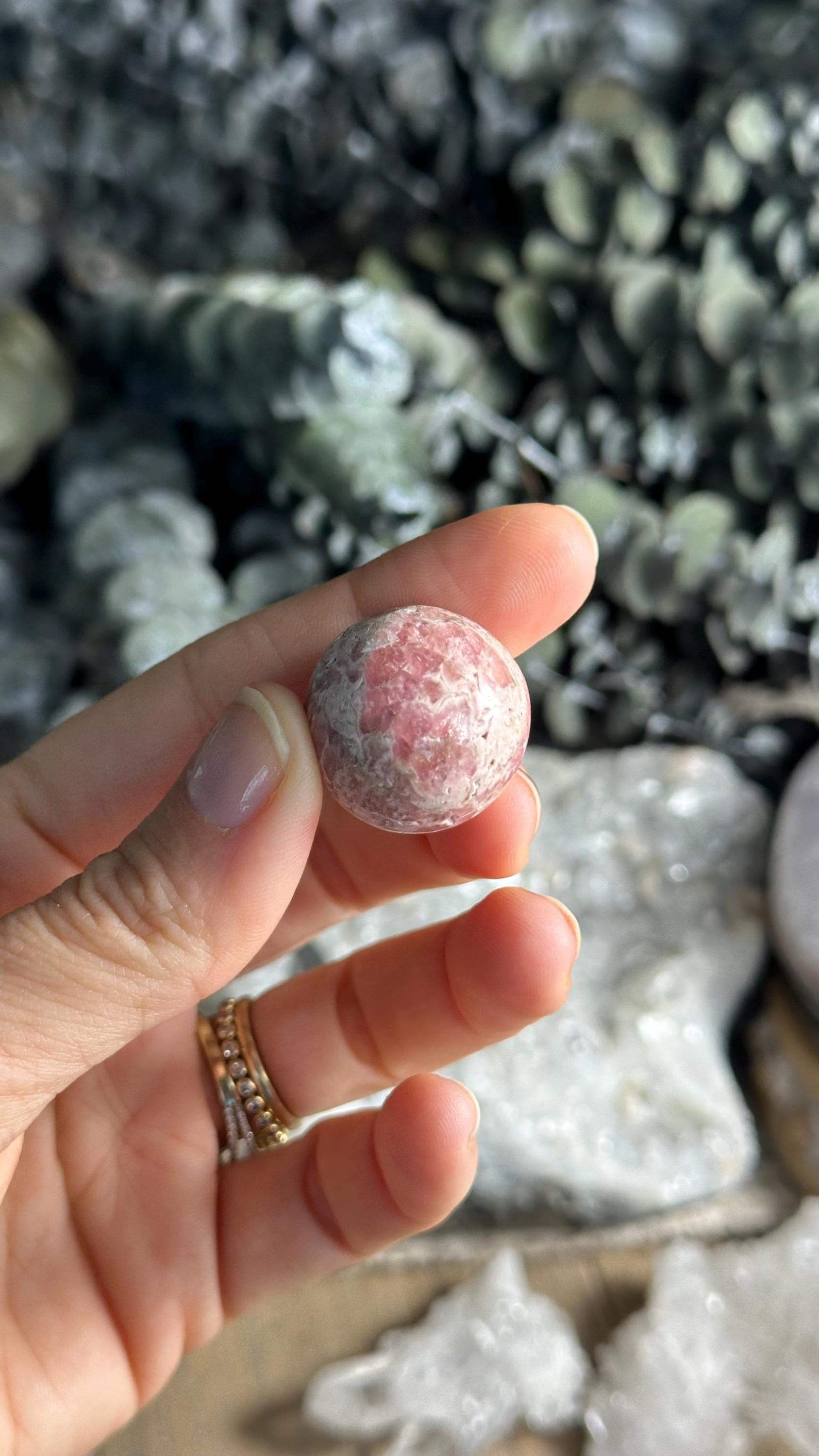 Rhodochrosite Sphere, Argentina 25mm
