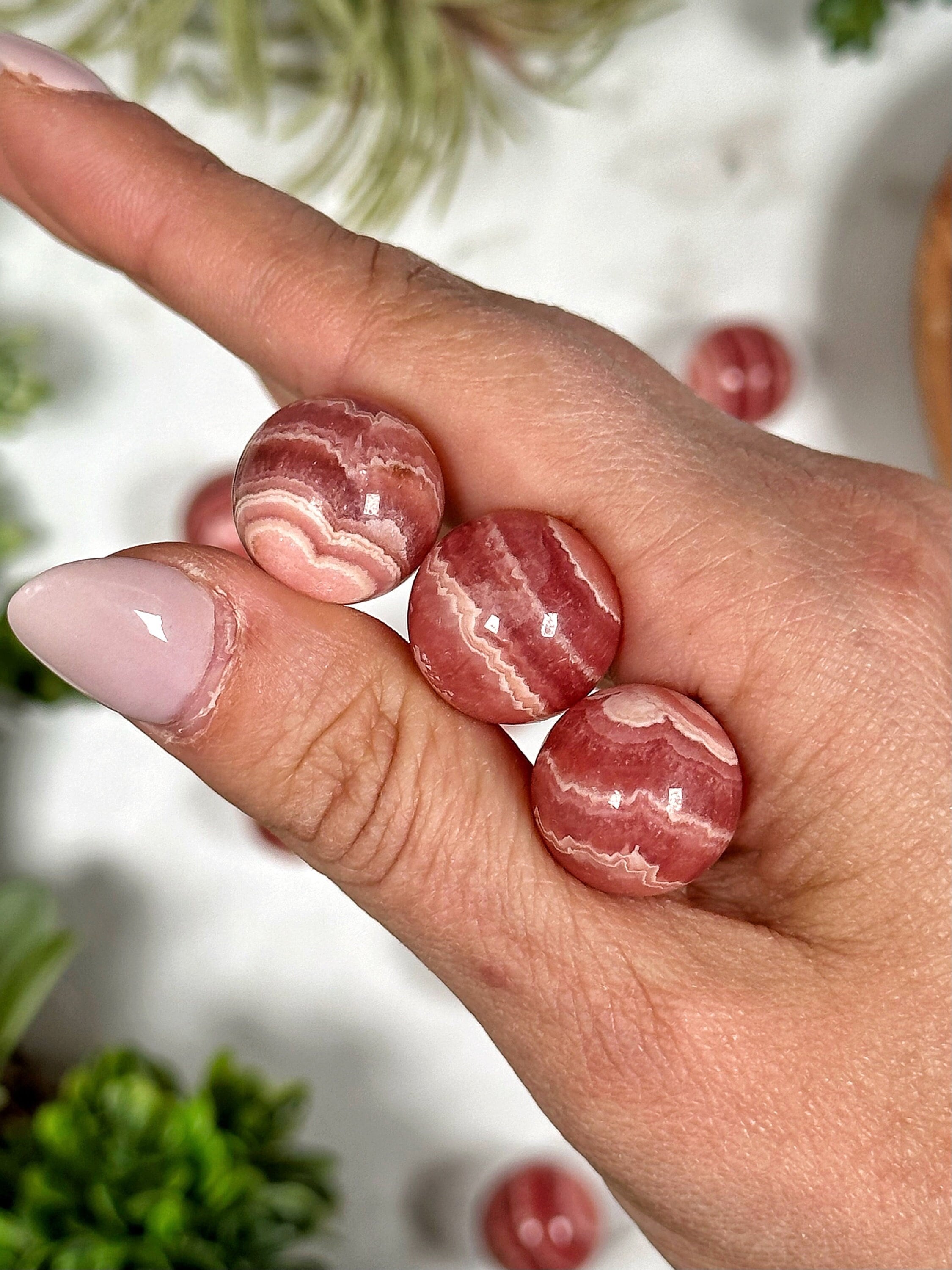 Rhodochrosite Mini Sphere | S, L | - No. 536 (polished Pink Crystal Ball, Heart Chakra, Healing Stone) Rhodochrosite Mini Sphere | S, L | - No. 536 (polished Pink Crystal Ball, Heart Chakra, Healing Stone)