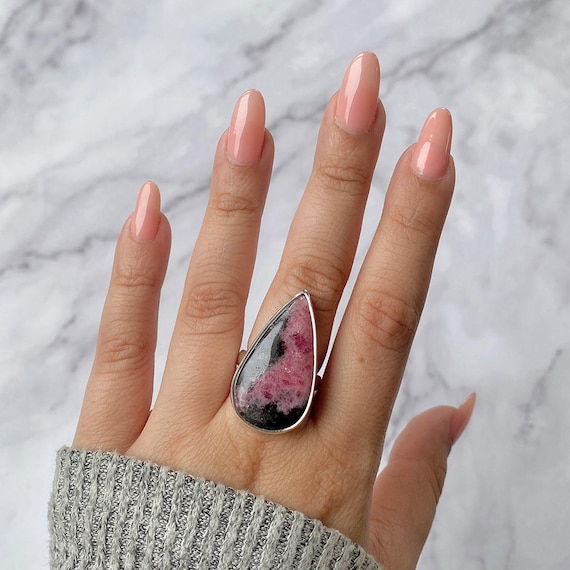 Rhodonite Adjustable Ring / 925 Sterling Silver / Healing Gemstone / Gifts For Her / Pear Cab / Rhodonite Jewelry / Statement Ring Rdn-r-31.