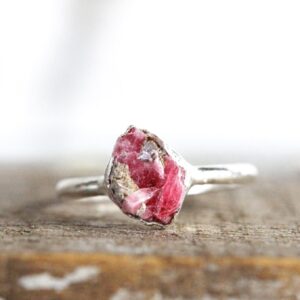 Rhodonite Ring - Raw Pink Crystal - Solitaire Ring - Electroformed Jewelry Rhodonite Ring - Raw Pink Crystal - Solitaire Ring - Electroformed Jewelry