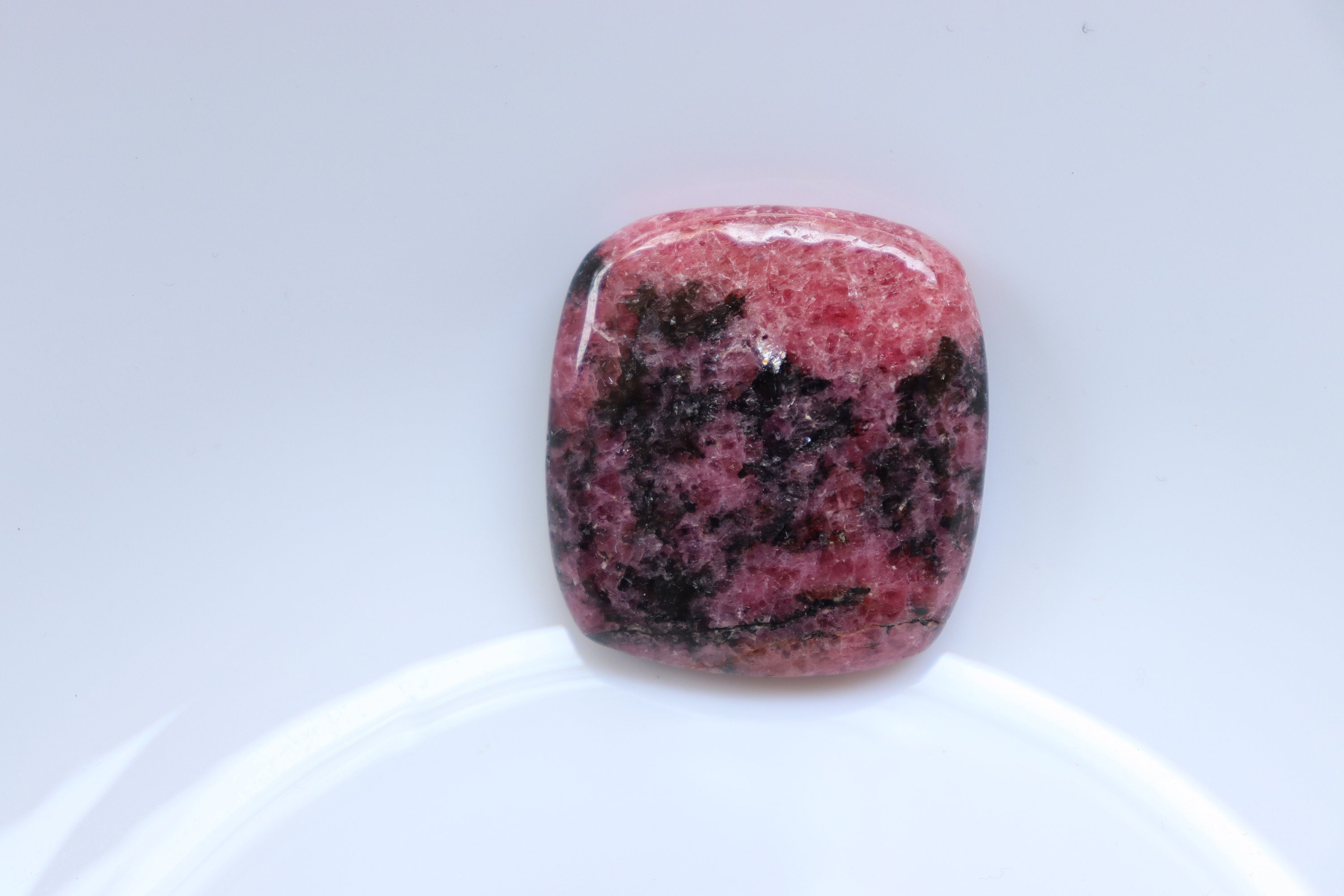 Rhodonite Palm Stone, Polished Rhodonite, Crystal Palm Stone,polished Rhodonite Palm Stone, Mini Rhodonite Pocket Stone, Natural Rhodonite