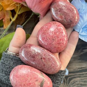 Rhodonite Palm Stone, Rhodonite, Qty. 1 Rhodonite Palm Stone, Rhodonite, Qty. 1