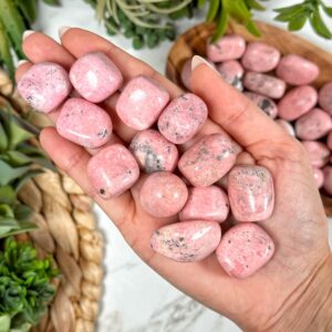 Rhodonite Tumble | S, L | - No. 427 (polished Pink Crystal Pocket Stone, Heart Chakra, Love)