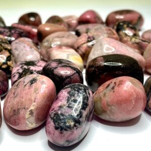 Rhodonite Tumbled Stone 20-30mm