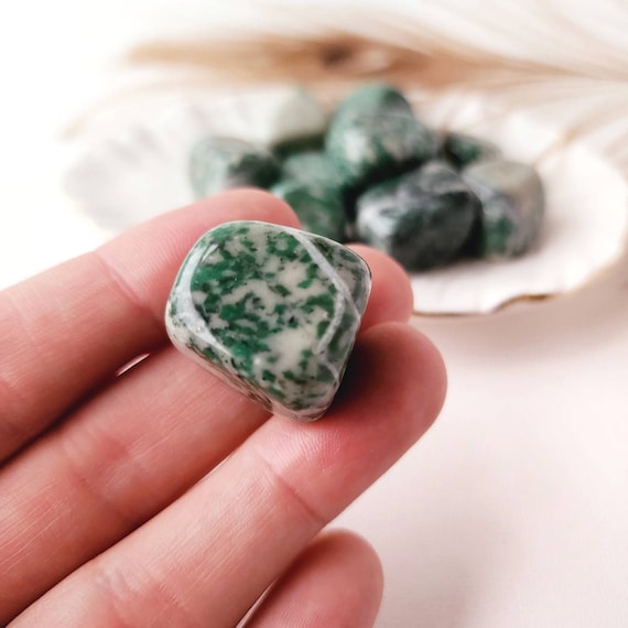 Rich Jade Tumbled Crystal Tumble Jadeite Gemstone Healing Chakra Crystal For Heart & Crown Chakras Natural Polished Jade Stone For Abundance
