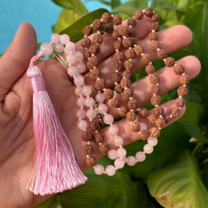 Rose Quartz And Rudraksha Seed Mala Necklace With Silk Thread Rose Quartz And Rudraksha Seed Mala Necklace With Silk Thread