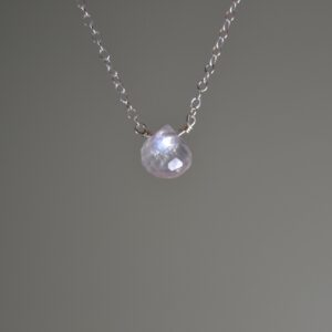 Dainty Silver Rose Quartz Necklace / / Minimalist Gemstone Jewelry / / Sterling Silver, Gold Fill, Rose Gold Fill / / Heart Chakra / / Love Her Dainty Silver Rose Quartz Necklace / / Minimalist Gemstone Jewelry / / Sterling Silver, Gold Fill, Rose Gold Fill / / Heart Chakra / / Love Her