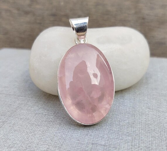 Handmade Rose Quartz Pendant Necklace: 925 Sterling Silver Handmade Rose Quartz Pendant Necklace: 925 Sterling Silver