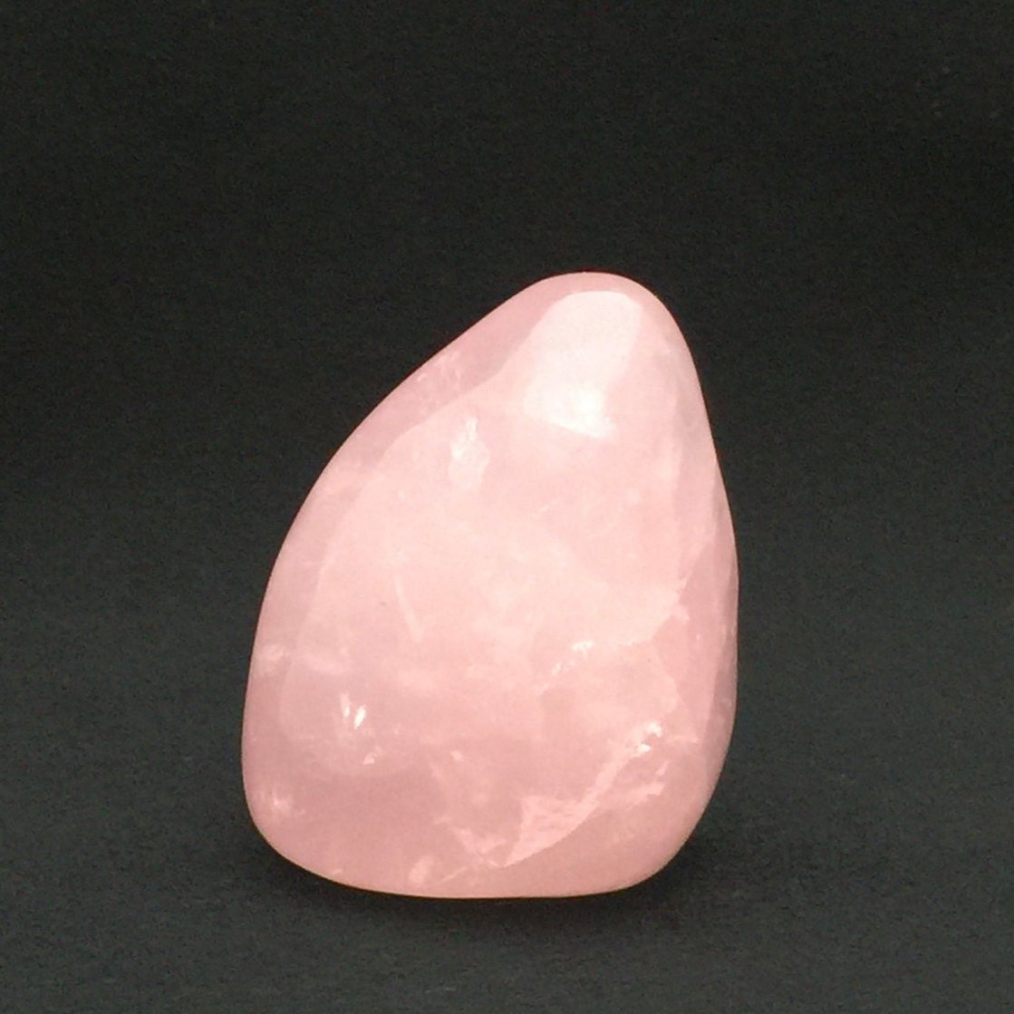 Free Standing - Natural Rose Quartz Pebble (4-l)