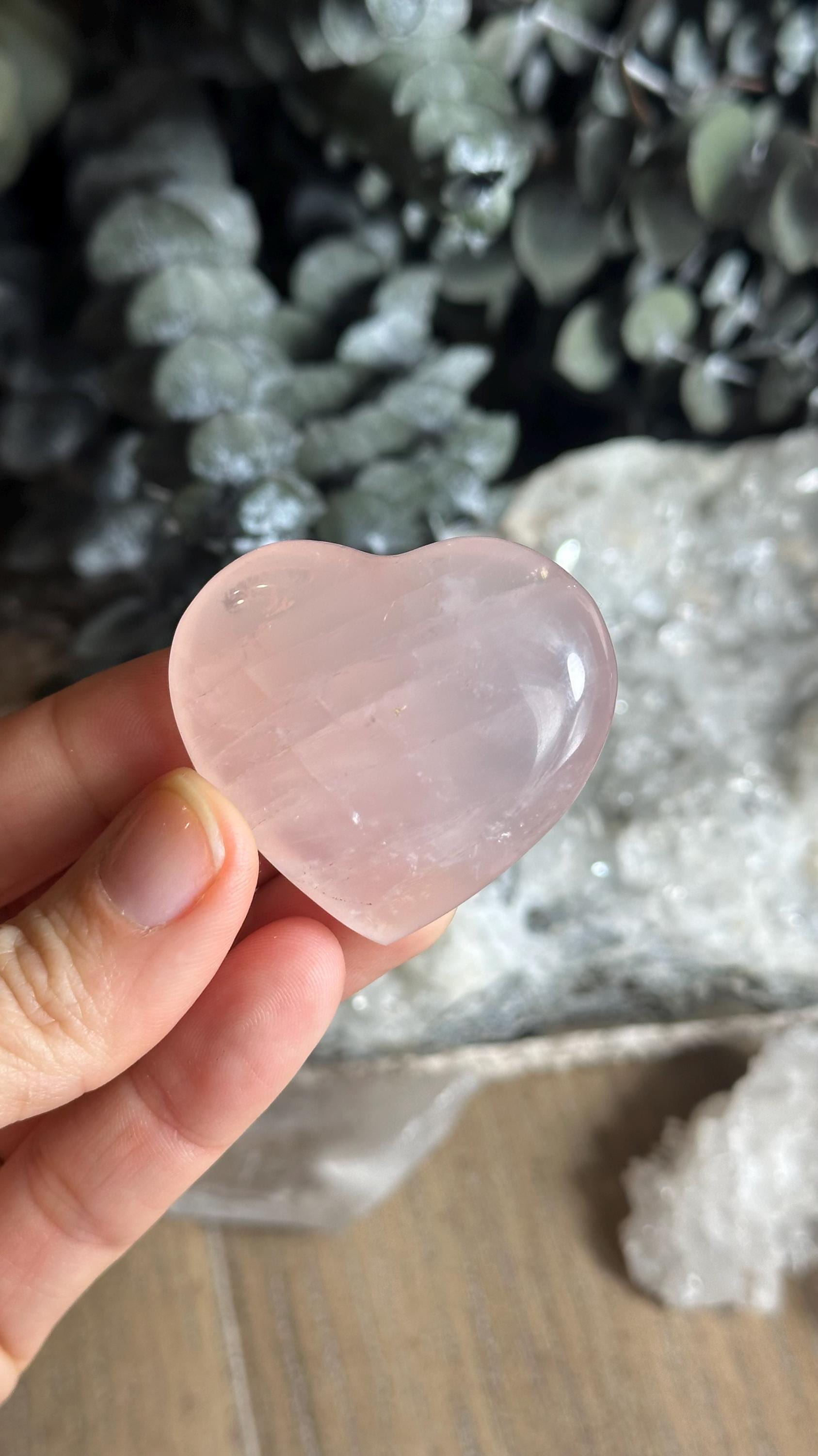 Small Rose Quartz Heart Crystal – Natural Pink Gemstone For Love & Healing