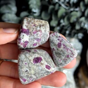 Tumbled Ruby In Albite, Uv Reactive Tumbled Ruby In Albite, Uv Reactive