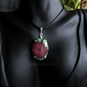 Ruby Zoisite Pendant Necklace: Oval Jewellery, Jewelry Gifts Ruby Zoisite Pendant Necklace: Oval Jewellery, Jewelry Gifts