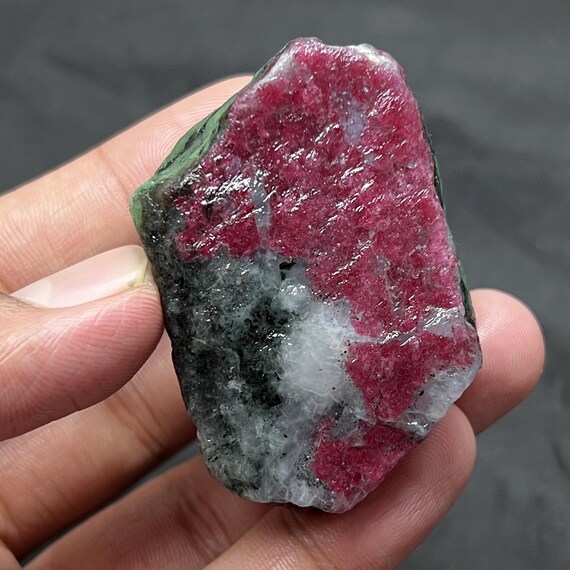 Unpolished Ruby Zoisite Rough | Natural Ruby In Matrix 114.7g 55x35x33mm