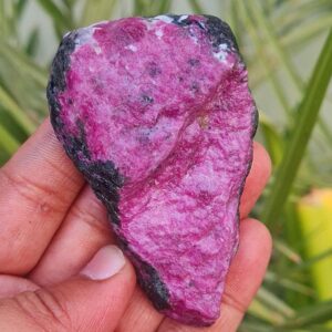 Natural Ruby Zoisite Specimen: 635 Carat Raw Red Crystal Natural Ruby Zoisite Specimen: 635 Carat Raw Red Crystal