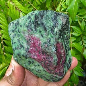 Raw Ruby Zoisite Specimen: Reiki Healing Crystal (9x8.2x4.5cm, 571g) Raw Ruby Zoisite Specimen: Reiki Healing Crystal (9x8.2x4.5cm, 571g)