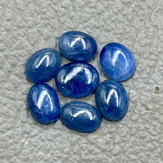 Blue Sapphire Cabochon Gemstone Lot (7 Pieces) - 13.90 Carat, 8-9mm