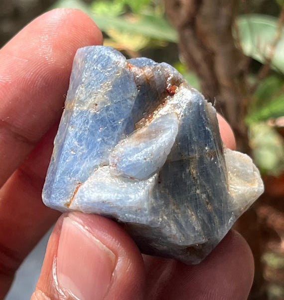 Blue Sapphire  Raw Crystal - Birthstone , Gemstone Sapphire Crystal Raw Kashmir Sapphire Untreated Stone Of Prosperity Healing Crystal 400cr