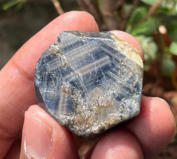 Blue Sapphire  Raw Crystal - Birthstone , Gemstone Sapphire Crystal Raw Kashmir Sapphire Untreated Stone Of Prosperity Healing Crystal 160cr