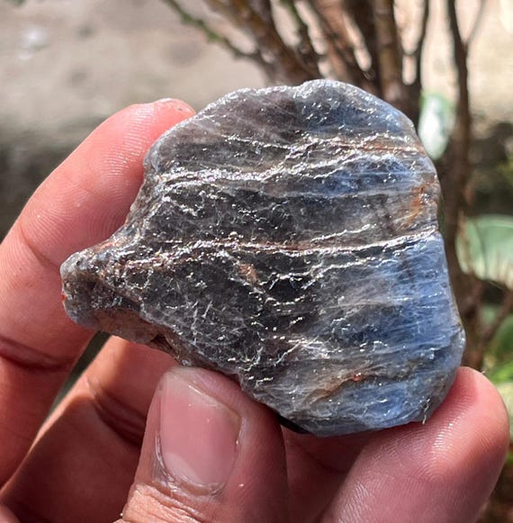 Blue Sapphire  Raw Crystal - Birthstone , Gemstone Sapphire Crystal Raw Kashmir Sapphire Untreated Stone Of Prosperity Healing Crystal 410cr