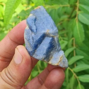 Raw Blue Sapphire Reiki Healing Crystal Chunk (207 Ct, 52x28 Mm) Raw Blue Sapphire Reiki Healing Crystal Chunk (207 Ct, 52x28 Mm)